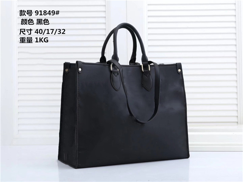 Designer Handbag On The Go MM GM Totes Bag Sunrise Luxury Handbags Embossed PU Leather Canvas Flower Print By Pool Fashion Shoulder Black High Quality Shopping Bags V7, Red
Designer Handbag On The Go MM GM Totes Bag Sunrise Luxury Handbags Embossed PU Leather Canvas Flower Print By Pool Fashion Shoulder Black High Quality Shopping Bags V7, Red