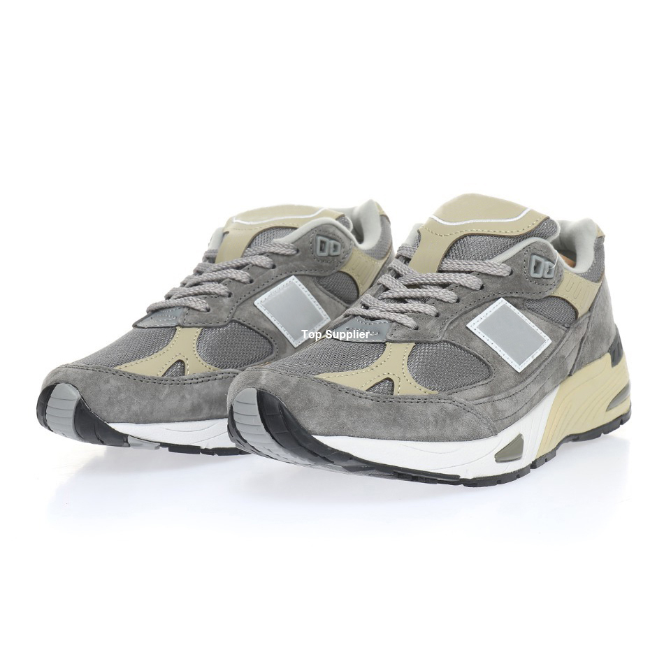 Dover Street Market M991 40th Anniversary Sports Shoe for Men Sneakers Mens Running Shoes Women Training M991DSM
Dover Street Market M991 40th Anniversary Sports Shoe for Men Sneakers Mens Running Shoes Women Training M991DSM