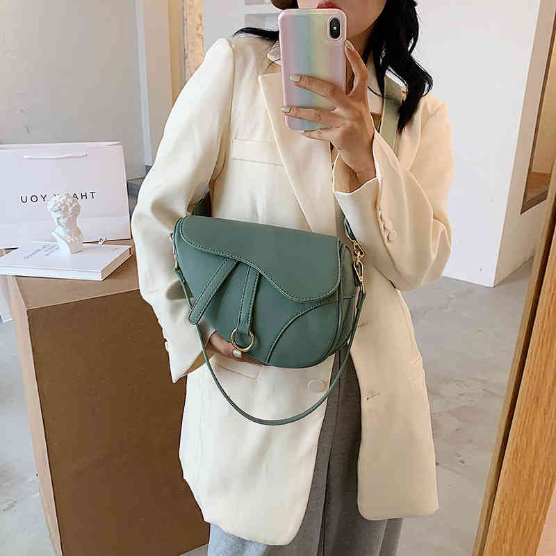Fashion Messenger Saddle Women's Shoulder Bag Luxury Brand Designer Female Retro Cossbody Solid Simple Bag, Green
Fashion Messenger Saddle Women's Shoulder Bag Luxury Brand Designer Female Retro Cossbody Solid Simple Bag, Green