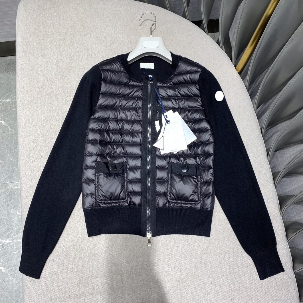 Designer Womens Down Jackets Knitted Patchwork Embroidered Letter Badge Women's Parkas French Brand Winter Coat, Black
Designer Womens Down Jackets Knitted Patchwork Embroidered Letter Badge Women's Parkas French Brand Winter Coat, Black