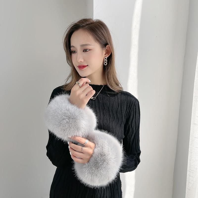Five Fingers Gloves 8 Colors Windproof Plush Thicken Wristband Arms Luxury Elegant Universal Faux Fur Cuff Winter Warmer Oversleeve
Five Fingers Gloves 8 Colors Windproof Plush Thicken Wristband Arms Luxury Elegant Universal Faux Fur Cuff Winter Warmer Oversleeve