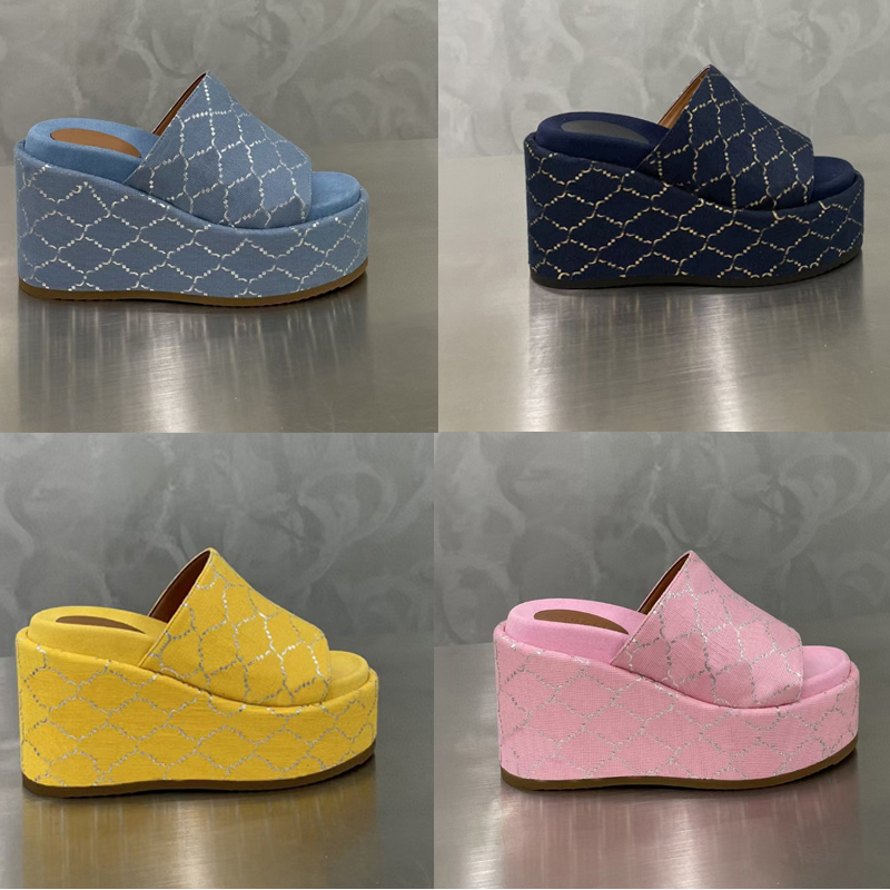 Beach slippers Women fashion Thick bottom designer Shoes Cartoon Alphabet lady Platform Sandals Leather Wedges Heels letter High heel slipper Large size 35-42-43-44, Extra shoebox
Beach slippers Women fashion Thick bottom designer Shoes Cartoon Alphabet lady Platform Sandals Leather Wedges Heels letter High heel slipper Large size 35-42-43-44, Extra shoebox