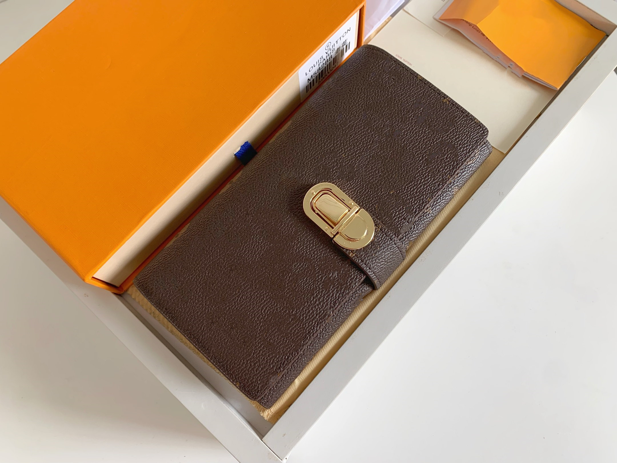 Designer Wallet M58288 Top Real Leather Wallet For Women Zipper Long Card Holders Coin Purses Woman Shows Exotic Clutch Wallets With box M60531, 60531-brown flower-red
Designer Wallet M58288 Top Real Leather Wallet For Women Zipper Long Card Holders Coin Purses Woman Shows Exotic Clutch Wallets With box M60531, 60531-brown flower-red