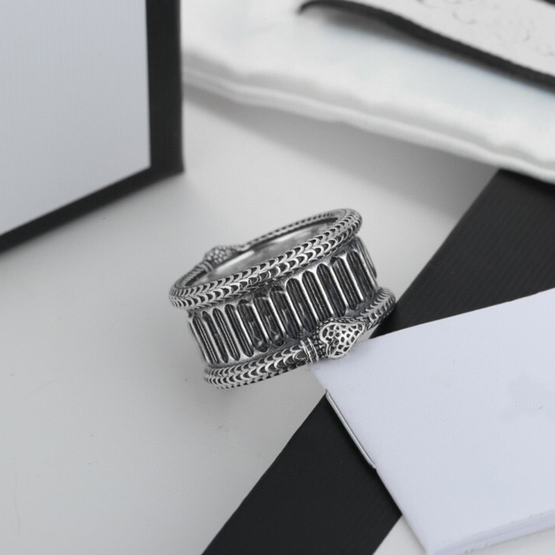 Fashiom Designer Rings For Men Letter Silver Ring Retro Engagements For Women Ring Designers Jewelry Ornaments New 22061103R
Fashiom Designer Rings For Men Letter Silver Ring Retro Engagements For Women Ring Designers Jewelry Ornaments New 22061103R