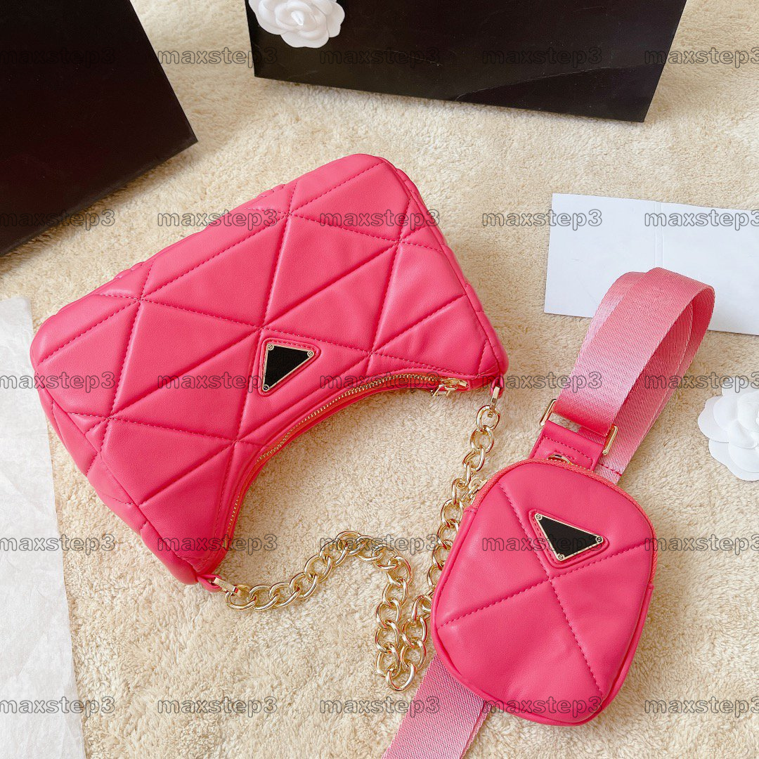 Fashion Re Edition 2005 Nylon Bag Re-Nylon Padded Hobo Bag Hip Hop Chain Padded Triangle Quilting Nylon Shoulder Strap Metal Triangle Cross Body
Fashion Re Edition 2005 Nylon Bag Re-Nylon Padded Hobo Bag Hip Hop Chain Padded Triangle Quilting Nylon Shoulder Strap Metal Triangle Cross Body