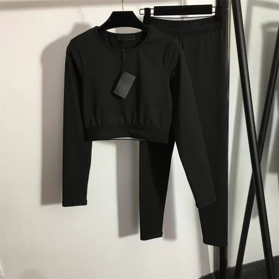 Black Women' Two-Piece Pants Tracksuit Yoga Suit Leopard Print Long-Sleeved Jacket Waist Leggings Tracksuit, Additional postage
Black Women' Two-Piece Pants Tracksuit Yoga Suit Leopard Print Long-Sleeved Jacket Waist Leggings Tracksuit, Additional postage
