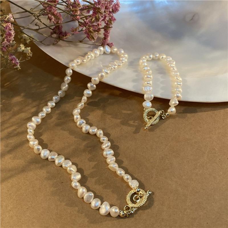 Chains French Style Gothic Retro Baroque Shaped Freshwater Short Pearl Necklace Bracelet OT Buckle Fine CollarChains
Chains French Style Gothic Retro Baroque Shaped Freshwater Short Pearl Necklace Bracelet OT Buckle Fine CollarChains