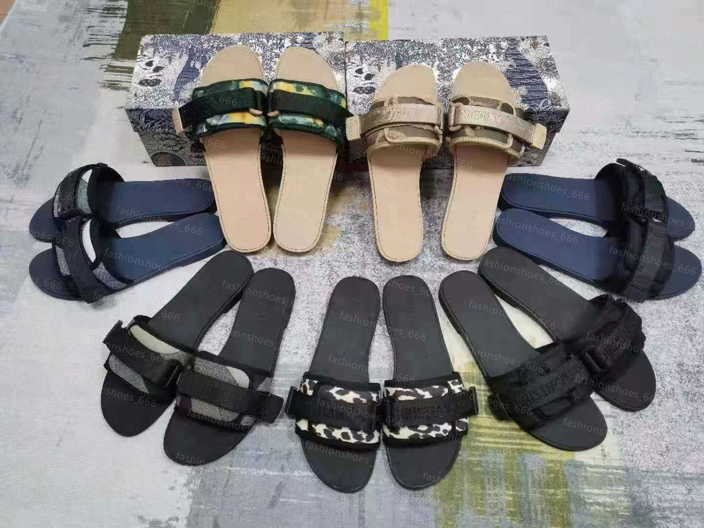yucheng01 2022 Women Sandals Slippers slide Embroidery Designers Slides Sandal Floral Brocade Flip Flops Striped Beach Leather Rubber Flower Slipper, Price difference
yucheng01 2022 Women Sandals Slippers slide Embroidery Designers Slides Sandal Floral Brocade Flip Flops Striped Beach Leather Rubber Flower Slipper, Price difference
