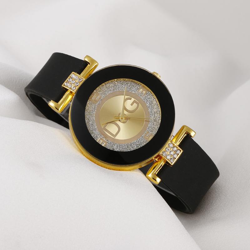 Wristwatches Quartz Watches Women Minimalist Design Silicone Strap Wristwatch Big Dial Fashion Creative WatchWristwatches, Red
Wristwatches Quartz Watches Women Minimalist Design Silicone Strap Wristwatch Big Dial Fashion Creative WatchWristwatches, Red