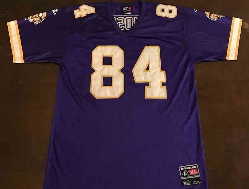 Cheap Stitched Rare Vintage Athletic Randy Moss Signed Rookie football Jerseys Mens Kids Throwback Jersey, Same as picture
Cheap Stitched Rare Vintage Athletic Randy Moss Signed Rookie football Jerseys Mens Kids Throwback Jersey, Same as picture
