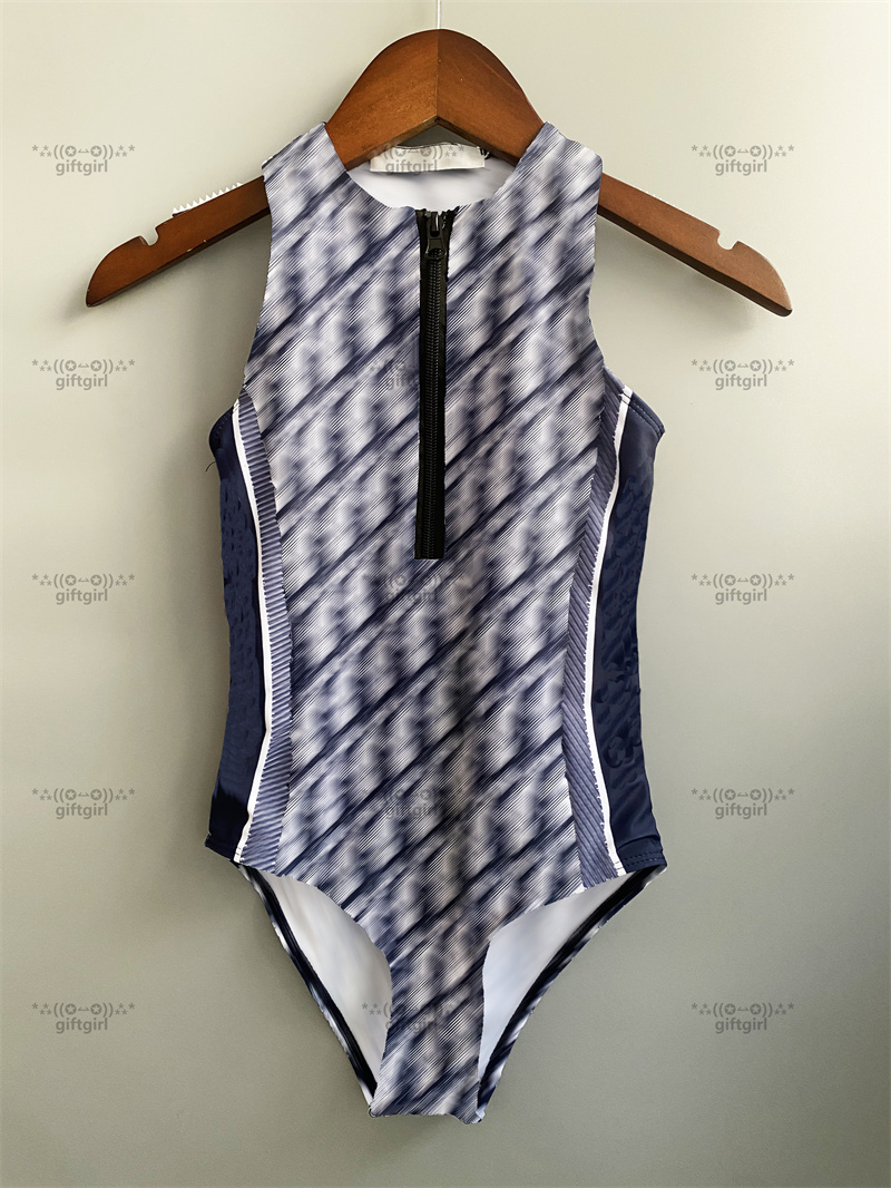 Classic Cute Swimwear Hipster High Quality Girl's Designer One-pieces Swimsuits Outdoor Kids Luxury Fabric Children Wear Plus Size 90-130cm
Classic Cute Swimwear Hipster High Quality Girl's Designer One-pieces Swimsuits Outdoor Kids Luxury Fabric Children Wear Plus Size 90-130cm