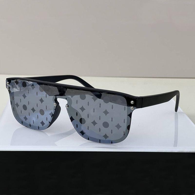 Top Quality Fashion Luxury Designer Sunglasses for Mens and Womens Vintage Square Matte Frame Letter Printed Color Film Glasses Trend Leisure with Original Box
Top Quality Fashion Luxury Designer Sunglasses for Mens and Womens Vintage Square Matte Frame Letter Printed Color Film Glasses Trend Leisure with Original Box