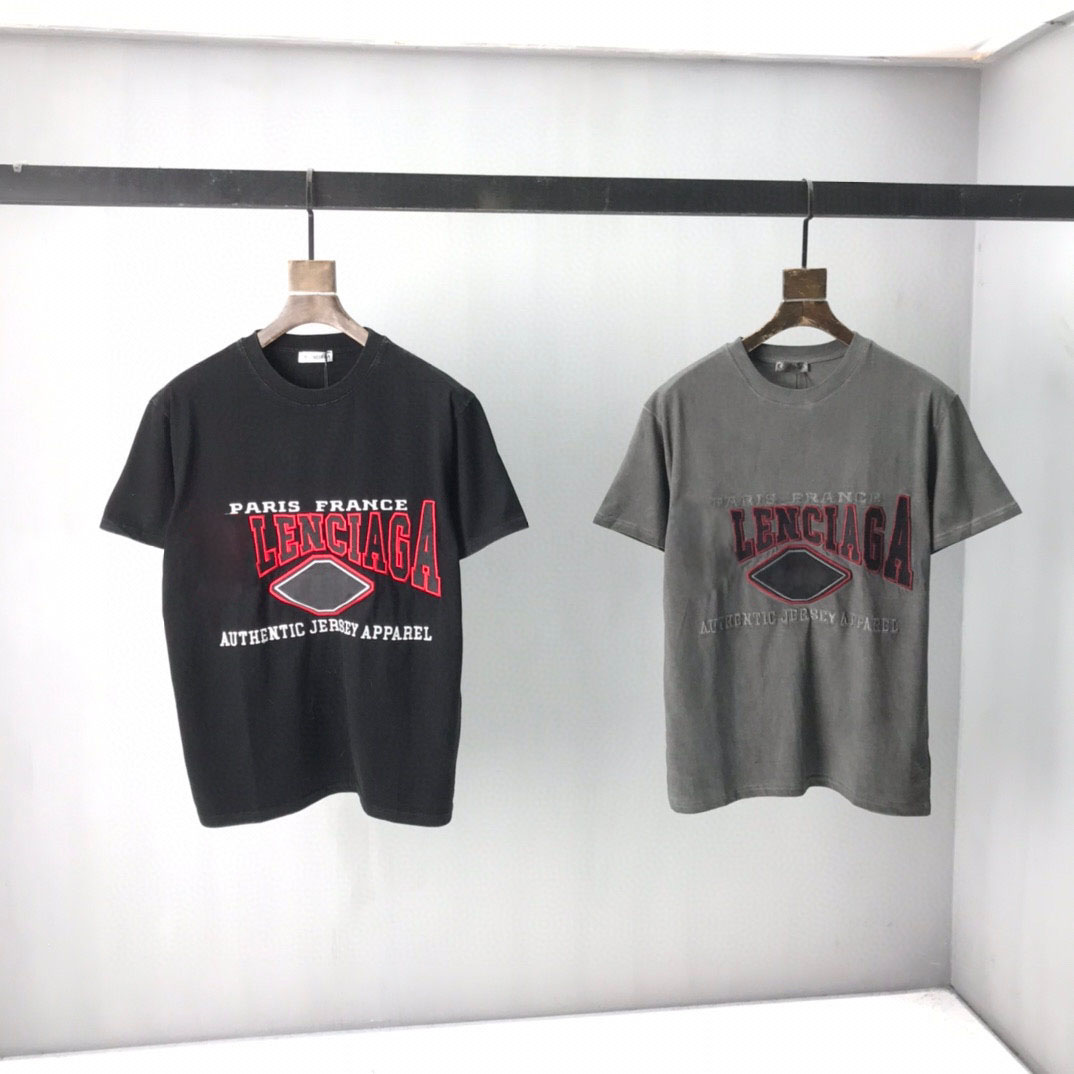 22SS Designer Letter Printed T Shirts Tee Fashion Sweatshirt High Street Short Sleeve Summer Casual T-Shirt Breathable Men Women Crew Neck Tees Dresses for Women 4-061, Black
22SS Designer Letter Printed T Shirts Tee Fashion Sweatshirt High Street Short Sleeve Summer Casual T-Shirt Breathable Men Women Crew Neck Tees Dresses for Women 4-061, Black