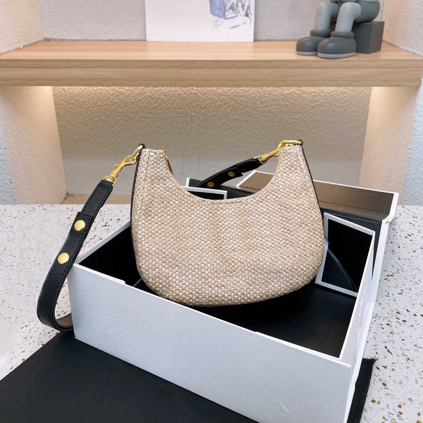 Designer Bags 2022 Trend Famous Brand Crossbody Bags for Woman Fashion Luxury Women's shoulder Tote Handbag High Quality Straw Bag, 23cm
Designer Bags 2022 Trend Famous Brand Crossbody Bags for Woman Fashion Luxury Women's shoulder Tote Handbag High Quality Straw Bag, 23cm