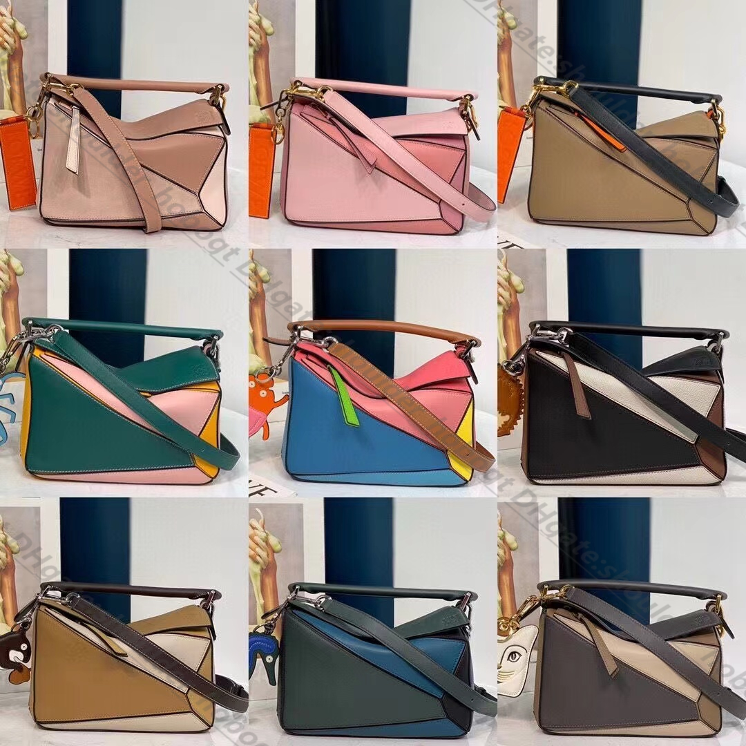 Designer tote Shoulder fashion messenger Bags 7A quality Handbags womens Straw Totes Nylon leather Cross body bag Genuine Lady wallet Purses large GIFT Beach Bags
Designer tote Shoulder fashion messenger Bags 7A quality Handbags womens Straw Totes Nylon leather Cross body bag Genuine Lady wallet Purses large GIFT Beach Bags