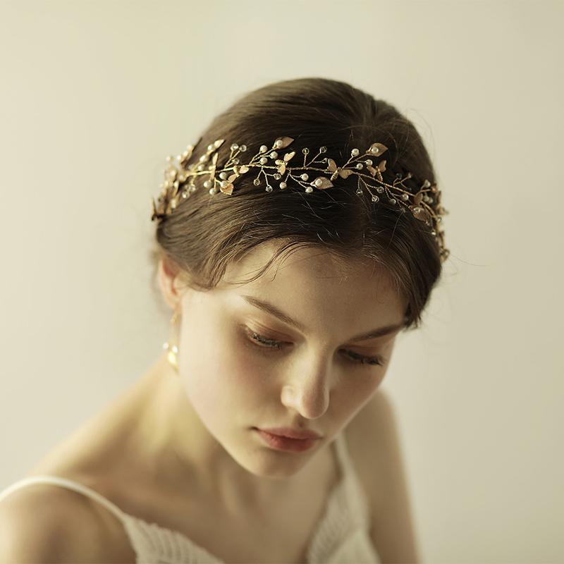 Headpieces Delicate Bees Fancy Custom Wedding Headband Hairbands Hair Accessories For Women Plain Jewelled Pearl BrideHeadpieces
Headpieces Delicate Bees Fancy Custom Wedding Headband Hairbands Hair Accessories For Women Plain Jewelled Pearl BrideHeadpieces
