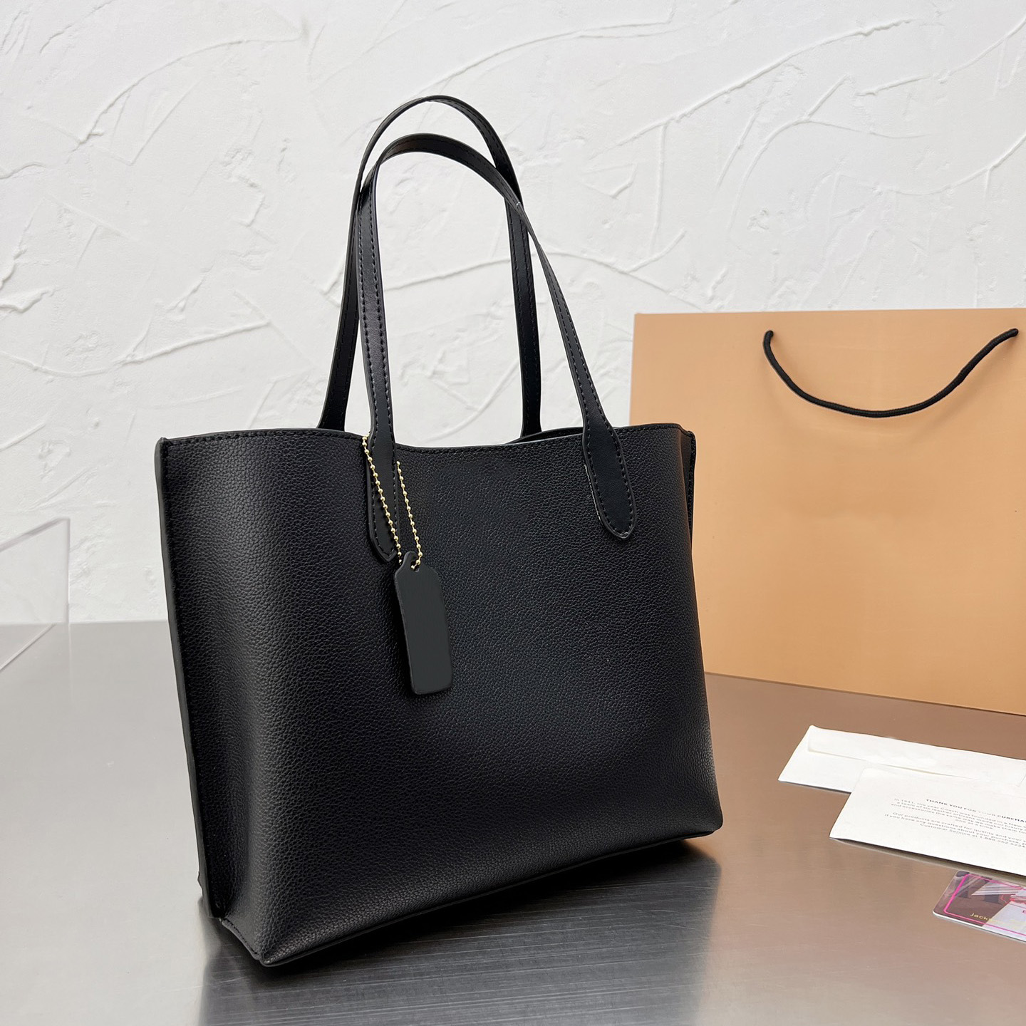 Fashion Womens Tote New mollie Top Quality Gold Hardware Lining Zipper Pocket willow Large Capacity Shoulder Bag Girls Daily Work Handbag Designer Madam evening bag, White
Fashion Womens Tote New mollie Top Quality Gold Hardware Lining Zipper Pocket willow Large Capacity Shoulder Bag Girls Daily Work Handbag Designer Madam evening bag, White