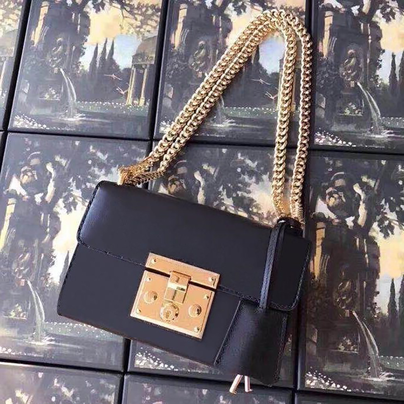small shoulder bag designer sliding chain strap messenger bag for women solid color handbags canvas cross body bags Gold toned hardware Key with leather holder, Extra shipping(not for sale) 
small shoulder bag designer sliding chain strap messenger bag for women solid color handbags canvas cross body bags Gold toned hardware Key with leather holder, Extra shipping(not for sale)