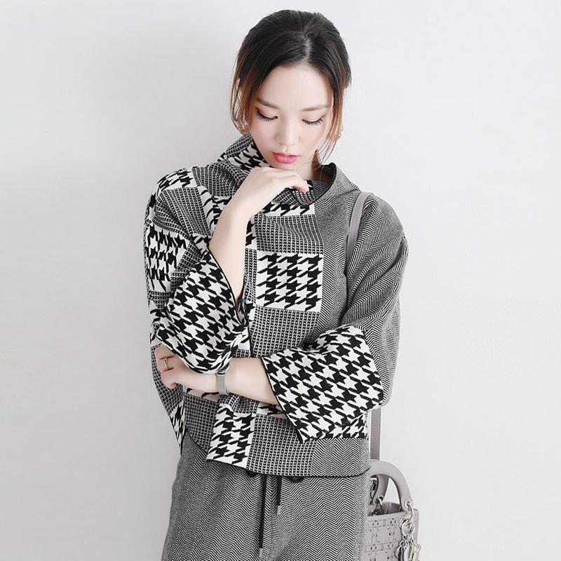 Women's Two Piece Pants Temperament Knitted Suit 2022 Autumn And Winter Loose Sweater Wide-leg Two-piece Fashion Clothing, The picture color
Women's Two Piece Pants Temperament Knitted Suit 2022 Autumn And Winter Loose Sweater Wide-leg Two-piece Fashion Clothing, The picture color