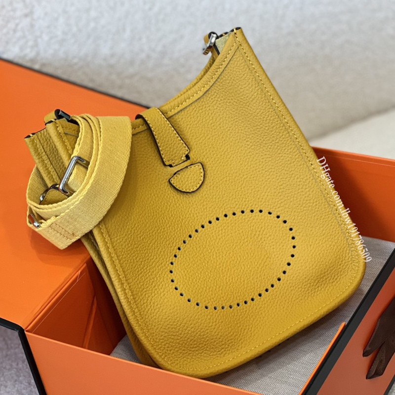 Crossbody Designers Bags Women Handbags Purse High Quality wide shoulder straps cross body letter Handbag Genuine Leather Mens Fashion Crossbody bag Messenger, Orange
Crossbody Designers Bags Women Handbags Purse High Quality wide shoulder straps cross body letter Handbag Genuine Leather Mens Fashion Crossbody bag Messenger, Orange