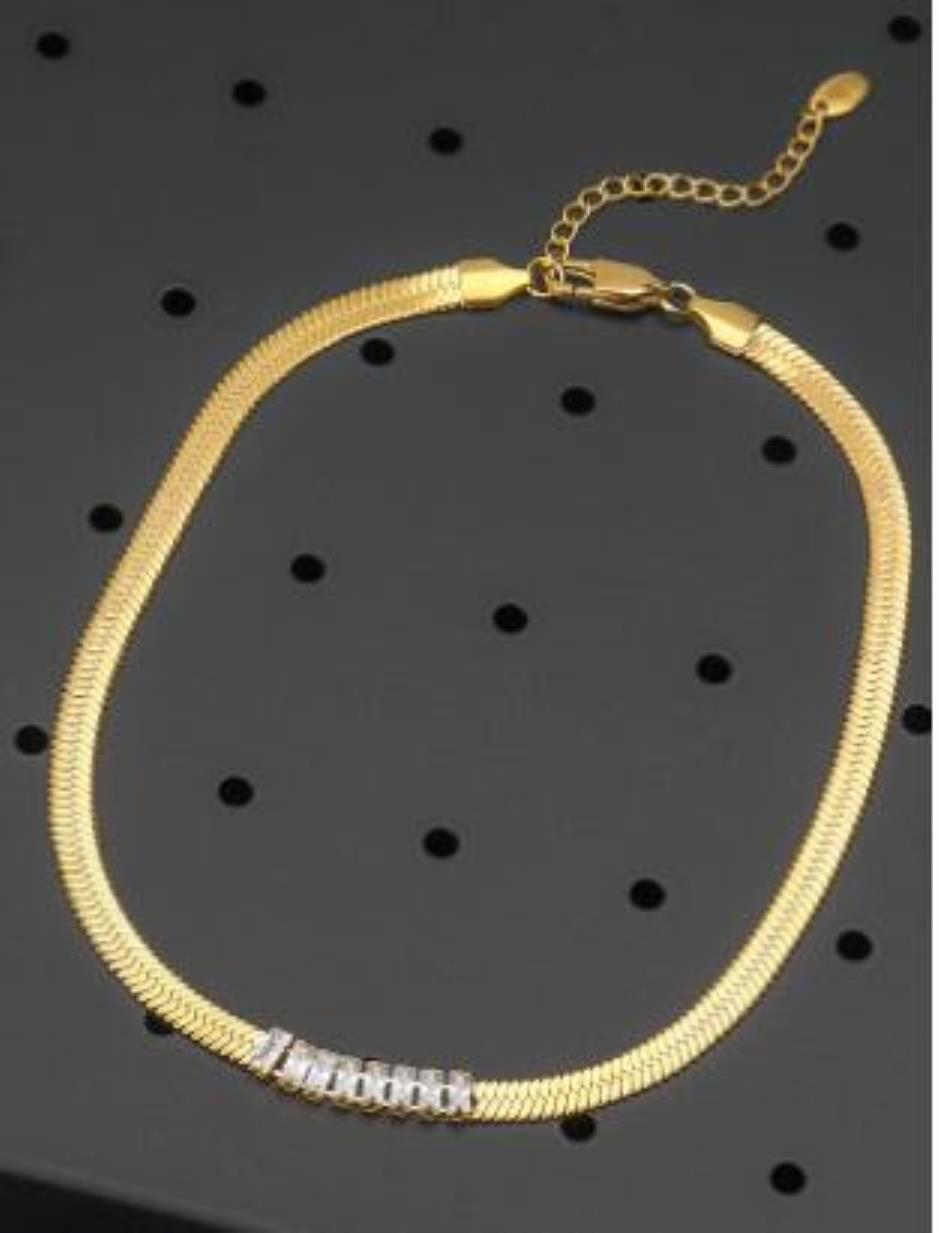 Chains Necklaces Pendants Jewelry Gold Color Classic Simple Width Herringbone Chain Micro Pave Heart Cz Charm Snake Women Bracelet Jew
Chains Necklaces Pendants Jewelry Gold Color Classic Simple Width Herringbone Chain Micro Pave Heart Cz Charm Snake Women Bracelet Jew