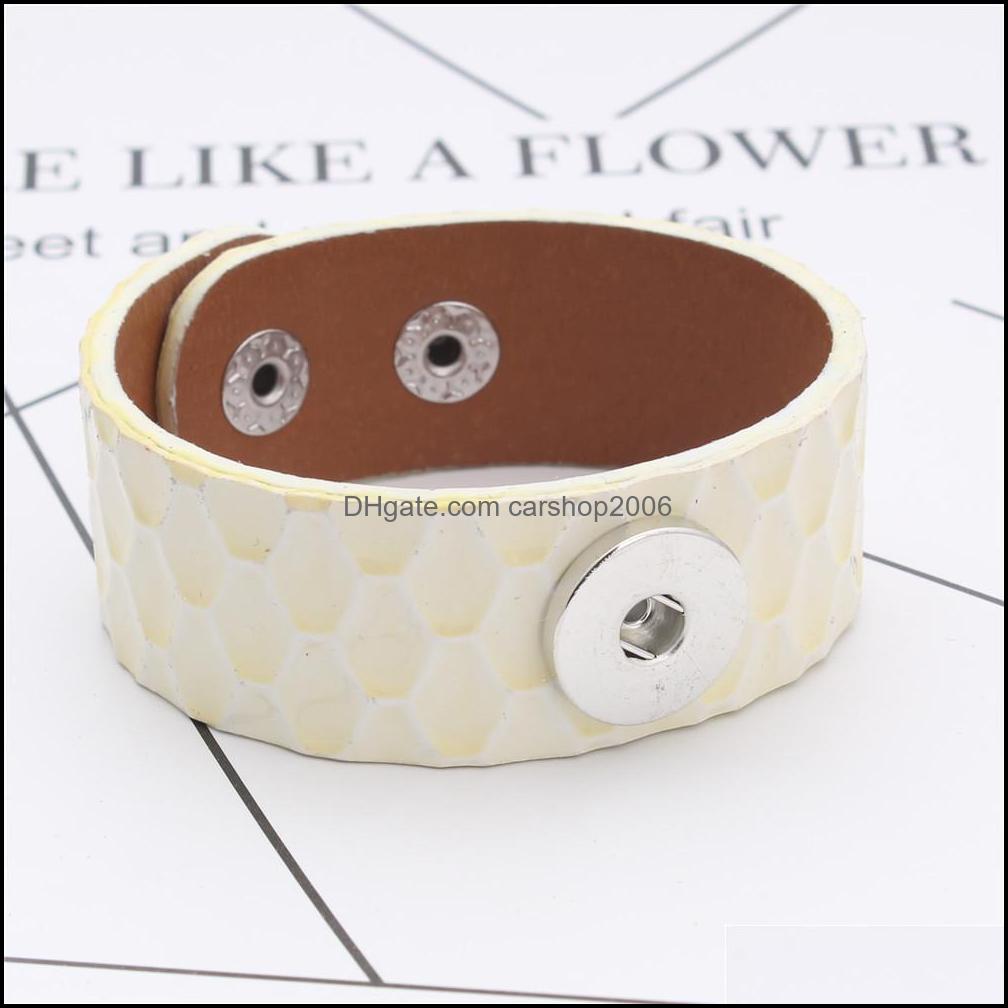 Charm Bracelets Jewelry 18Mm Snap Button Three Buckles Alloy Charms Craft Snaps Wrap Bangles Adjust Leather Brcelet Drop Delivery 2021 Xbj
Charm Bracelets Jewelry 18Mm Snap Button Three Buckles Alloy Charms Craft Snaps Wrap Bangles Adjust Leather Brcelet Drop Delivery 2021 Xbj