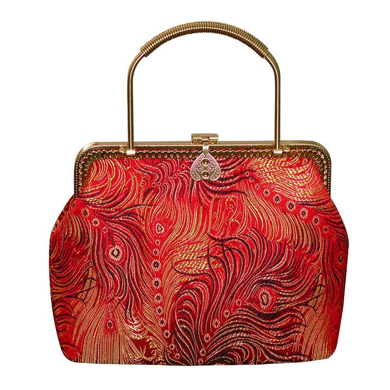 Evening Bags Chinese Women Wedding Bag Peacocok Phoenix Embroidery Red Clutch Chain Totes Lady Cover Kisslock Messenger Crossbody BagEvening
Evening Bags Chinese Women Wedding Bag Peacocok Phoenix Embroidery Red Clutch Chain Totes Lady Cover Kisslock Messenger Crossbody BagEvening