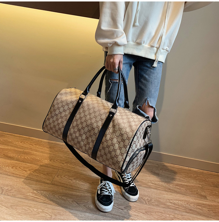 Duffel Bags Fashion Designer leather Backpacks Women Men Crossbody Bag Poker schoolbags luggage Handbag capacity sports Fitness boys girls wallets taotao168, Withlogo
Duffel Bags Fashion Designer leather Backpacks Women Men Crossbody Bag Poker schoolbags luggage Handbag capacity sports Fitness boys girls wallets taotao168, Withlogo