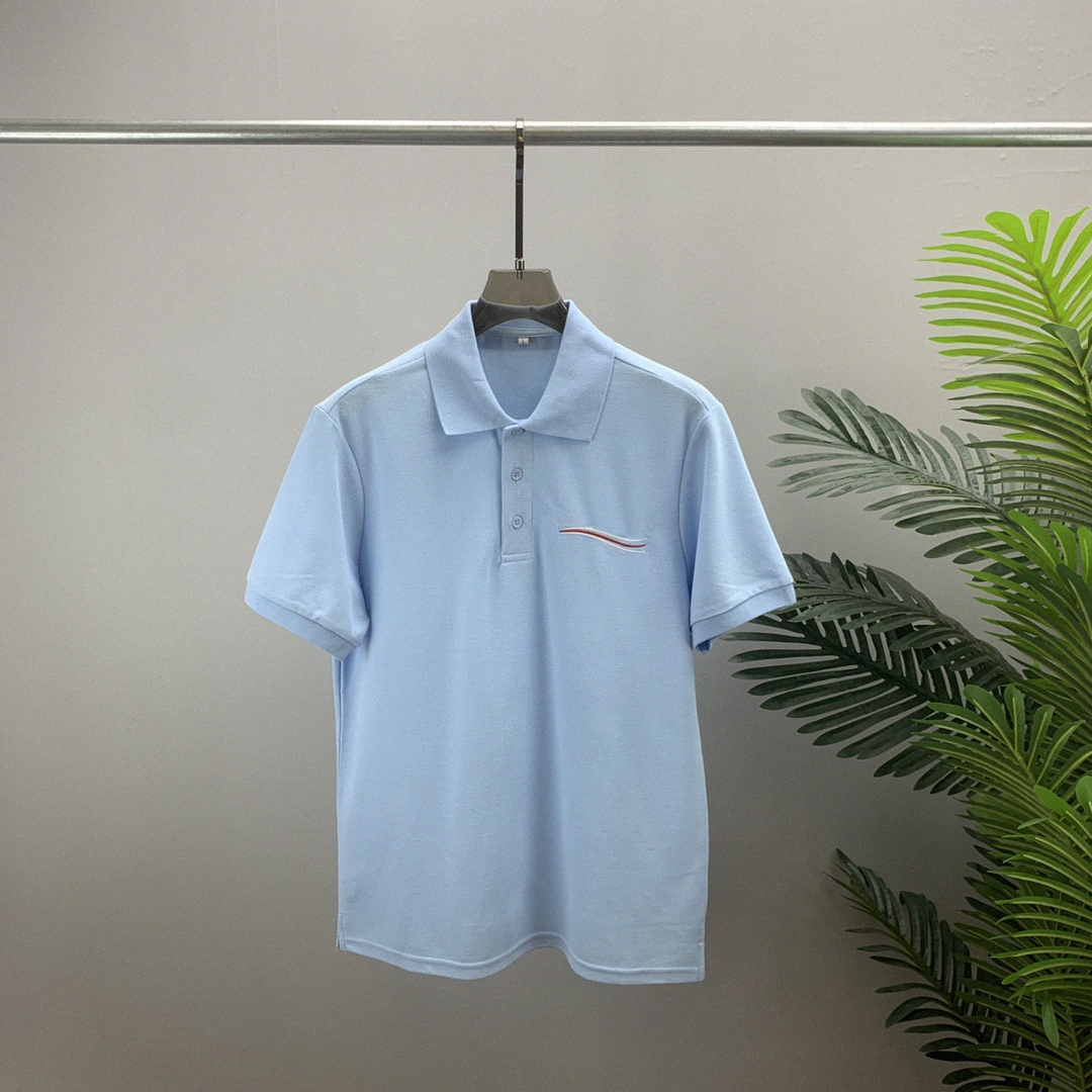 22s New Men Casual Shirts Summer T-Shirts Men's Short Sleeve Polo T-Shirt Fashion Designer Casual Lapel Embroidery Handsome buttons shirt Y2g8#
22s New Men Casual Shirts Summer T-Shirts Men's Short Sleeve Polo T-Shirt Fashion Designer Casual Lapel Embroidery Handsome buttons shirt Y2g8#