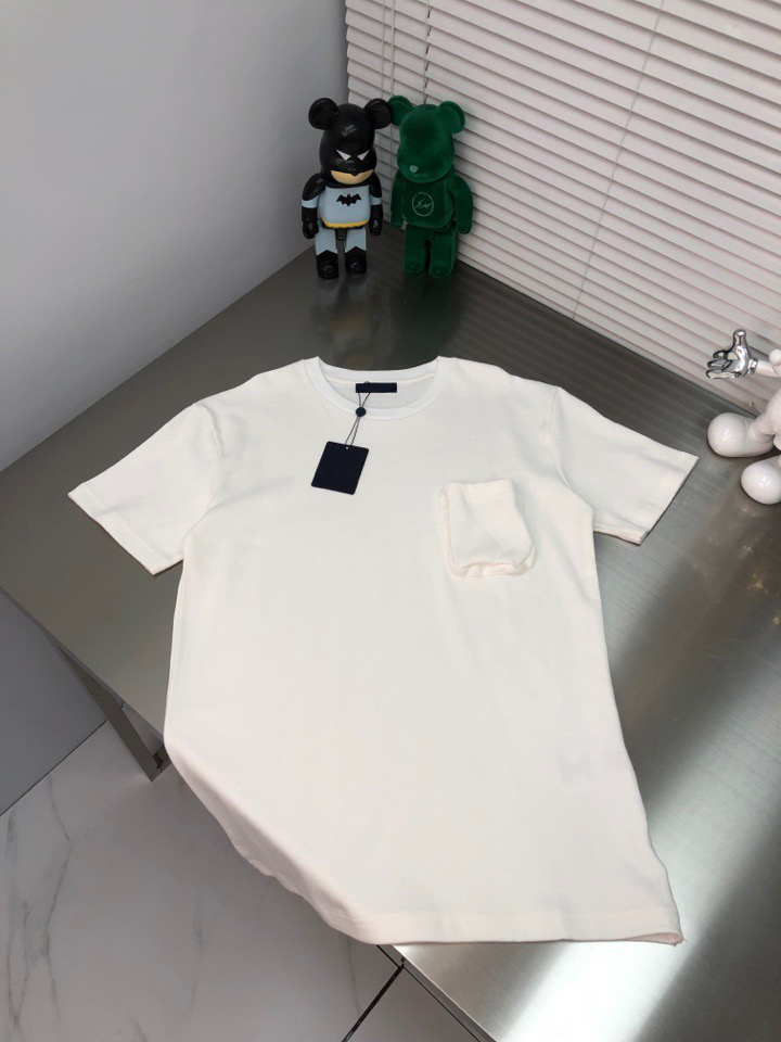 2022 round neck Men's Plus Tees & Polos with cotton printing and embroidery, 100% replica of European size t-shirts 0001
2022 round neck Men's Plus Tees & Polos with cotton printing and embroidery, 100% replica of European size t-shirts 0001