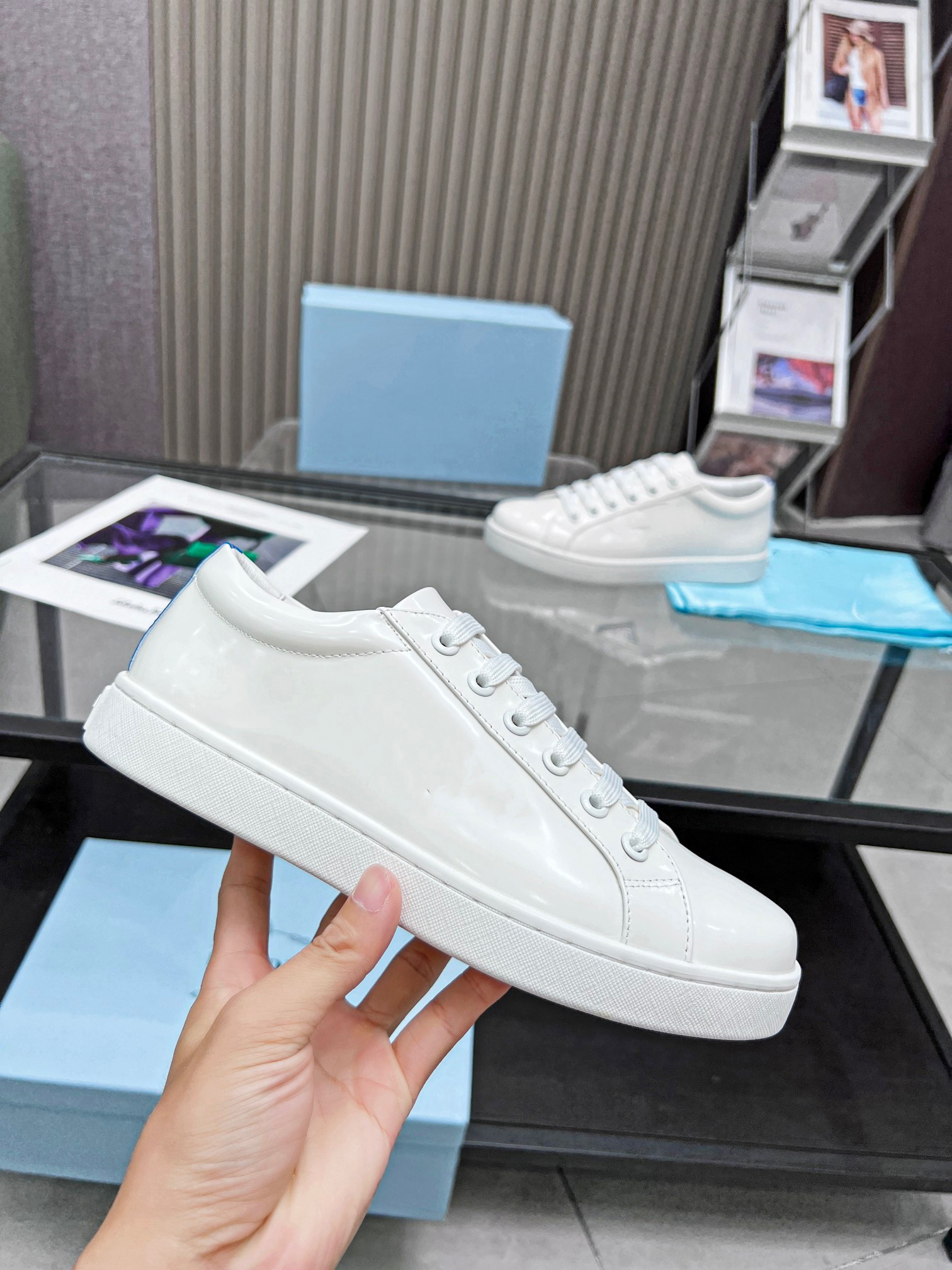 2023 new top Hot Luxury Designer Men Causal Shoes Fashion Woman Leather Lace Up Platform Sole Sneakers 0502, 03
2023 new top Hot Luxury Designer Men Causal Shoes Fashion Woman Leather Lace Up Platform Sole Sneakers 0502, 03