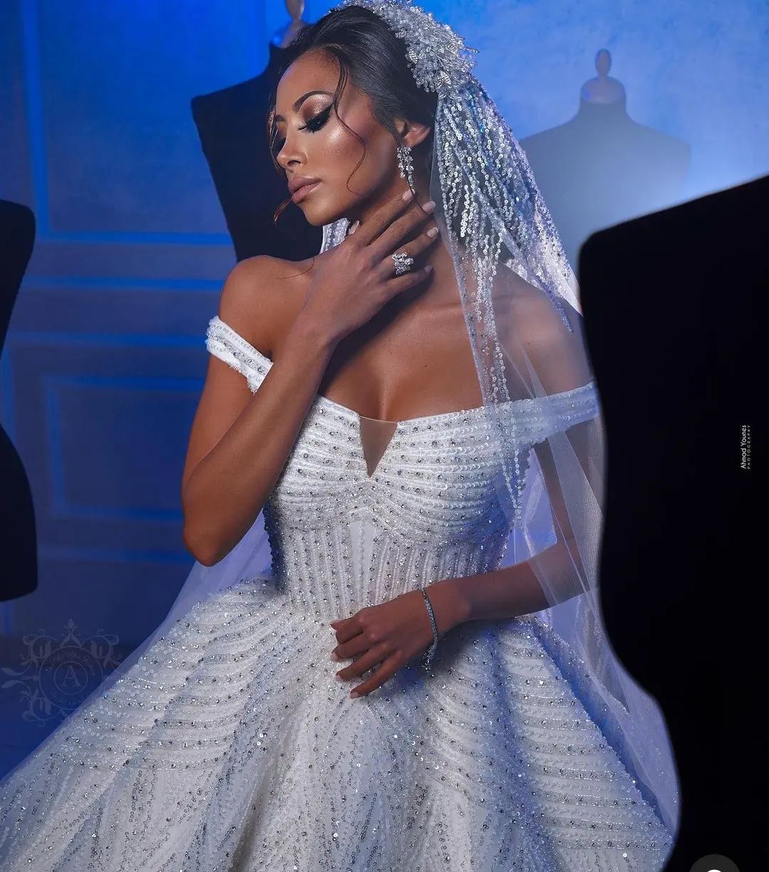 Brilliant Wedding Dresse Strapless sleeveless Sequins Sweep Train Lace Wedding Dress Custom Made Pearl Vestidos De Novia Real picture