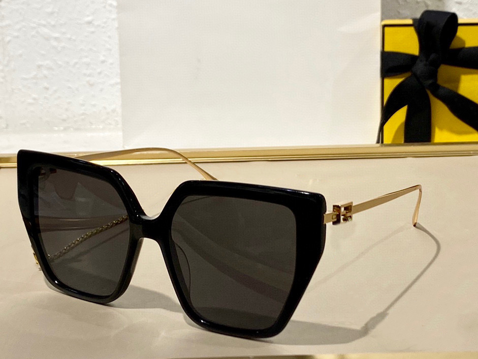 Summer Sunglasses For Unisex 40012 Cat Eye Style Anti-Ultraviolet Retro Plate Plank Full Frame Random Box
Summer Sunglasses For Unisex 40012 Cat Eye Style Anti-Ultraviolet Retro Plate Plank Full Frame Random Box
