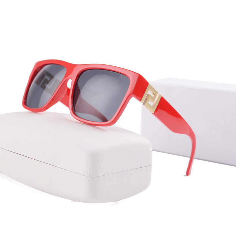 Top luxury polarized Sunglasses polaroid lens designer womens Mens Goggle senior Eyewear For Women eyeglasses frame Vintage Metal Sun Glasses With Box
Top luxury polarized Sunglasses polaroid lens designer womens Mens Goggle senior Eyewear For Women eyeglasses frame Vintage Metal Sun Glasses With Box