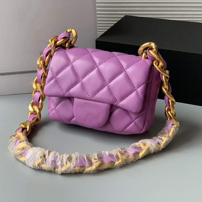 22P Top Real Lambskin Leather Classic Mini Flap Quilted Bags Thich Gold Matelasse Chain Turn Loack Shoulder Underwarm Handbags Luxury Design, Black
22P Top Real Lambskin Leather Classic Mini Flap Quilted Bags Thich Gold Matelasse Chain Turn Loack Shoulder Underwarm Handbags Luxury Design, Black