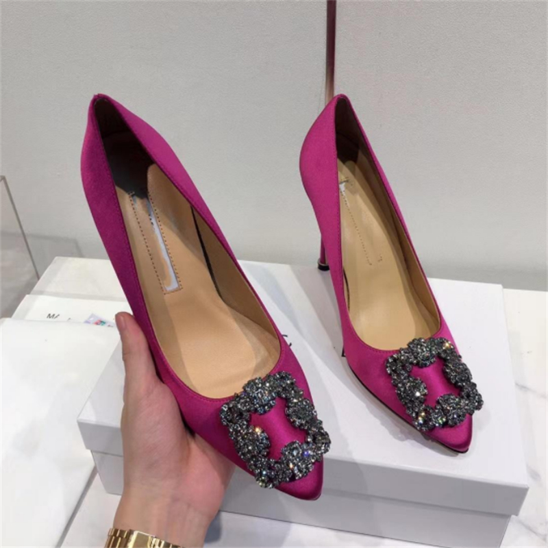 heels Designer Luxury Top Quality 2022 Women's Shoes Red Bottoms High Heels Sexy Pointed Toes 3cm Wedding Dress Naked Black Shine, 10
heels Designer Luxury Top Quality 2022 Women's Shoes Red Bottoms High Heels Sexy Pointed Toes 3cm Wedding Dress Naked Black Shine, 10