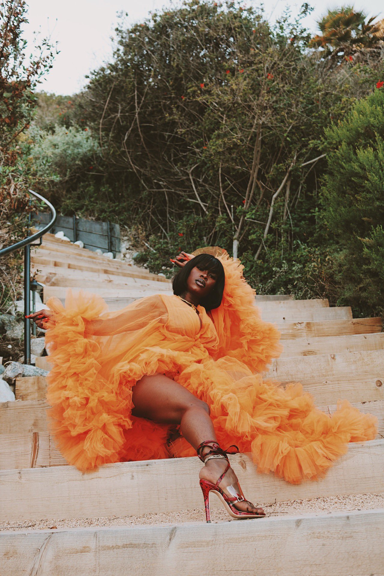 Puffy Orange Prom Dresses For Photo Shoot Long Sleeves Deep V Neck Baby Shower Photography Bathrobe Women Dress With Long Train