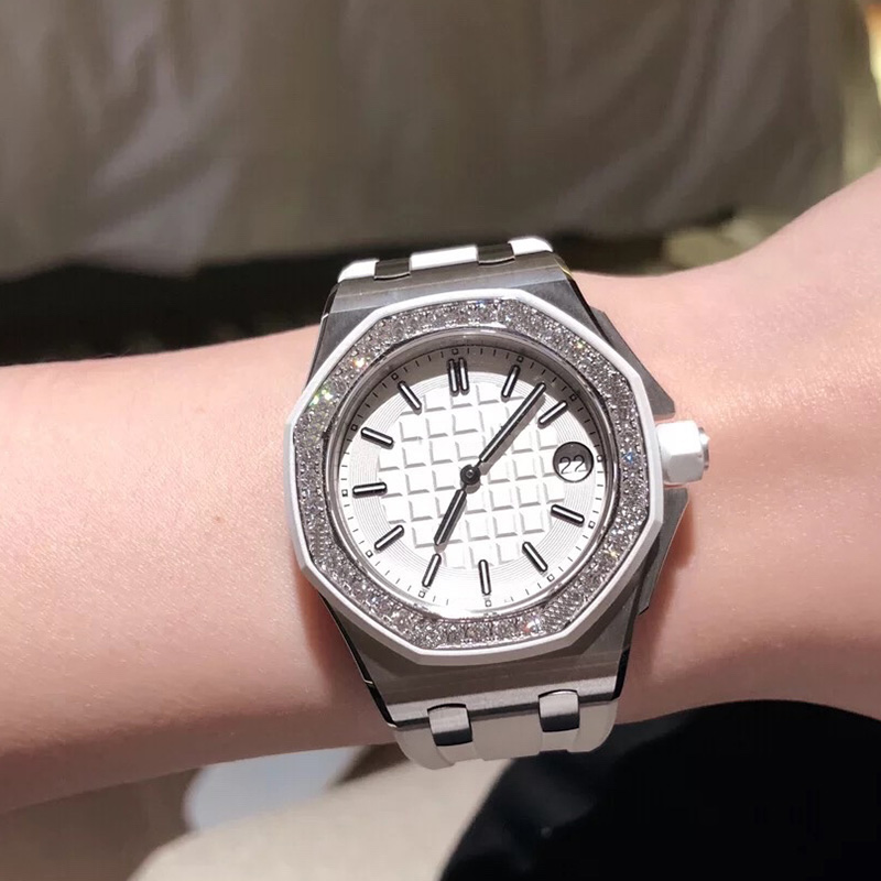 Women Watch Quartz Movement Watches 37mm Case With Diamonds Lady Business Wristwatch Montre de Luxe Strap Adjustable, Colour 6
Women Watch Quartz Movement Watches 37mm Case With Diamonds Lady Business Wristwatch Montre de Luxe Strap Adjustable, Colour 6