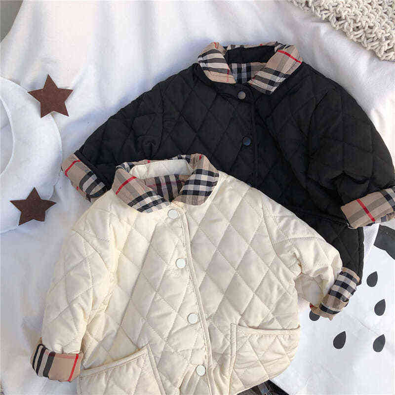 Wear on both sides Winter boys' and girls' cotton jacket casual baby autumn winter Plaid Cotton Jacket children's cotton jacket, Beige
Wear on both sides Winter boys' and girls' cotton jacket casual baby autumn winter Plaid Cotton Jacket children's cotton jacket, Beige