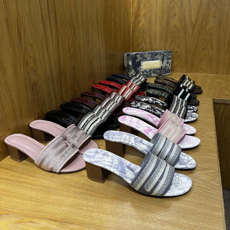 Women Mid Heels Sandals Striped Embroidery Slides Slippers Chunk High Heel Mules LADY Girls Party Shoes Designer Flip Flops Alphabet, #3
Women Mid Heels Sandals Striped Embroidery Slides Slippers Chunk High Heel Mules LADY Girls Party Shoes Designer Flip Flops Alphabet, #3