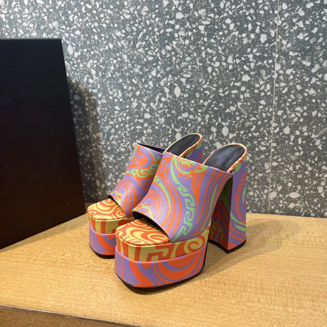 Fashion print platform sandals mules Leather slides chunky block high Heels slip-on open toe women Luxury Designers street style shoes, Drak purple
Fashion print platform sandals mules Leather slides chunky block high Heels slip-on open toe women Luxury Designers street style shoes, Drak purple