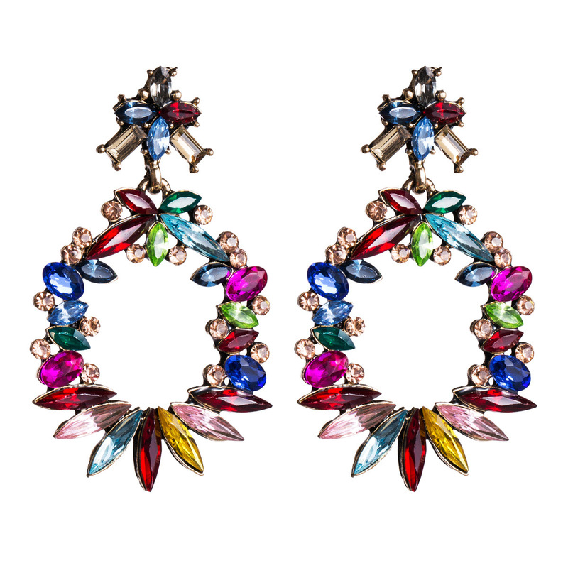 Exaggerated hollow flower diamond acrylic earrings female retro temperament earrings CX220402
Exaggerated hollow flower diamond acrylic earrings female retro temperament earrings CX220402
