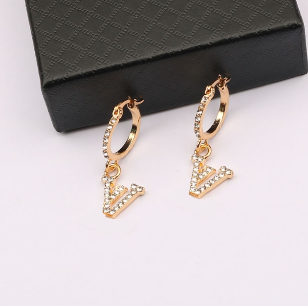 20color Mixed 18K Gold Plated 925 Silver Letters Stud Luxury Brand Designers Geometric Famous Women Round Crystal Rhinestone Pearl Earring Wedding Party Jewelry
20color Mixed 18K Gold Plated 925 Silver Letters Stud Luxury Brand Designers Geometric Famous Women Round Crystal Rhinestone Pearl Earring Wedding Party Jewelry