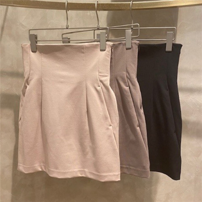 Kuzuwata Solid Empire Slim Folds Above Knee Sexy Mini Skirts Summer Womens Faldas Fashion Temperament Japan Style Jupe 220701