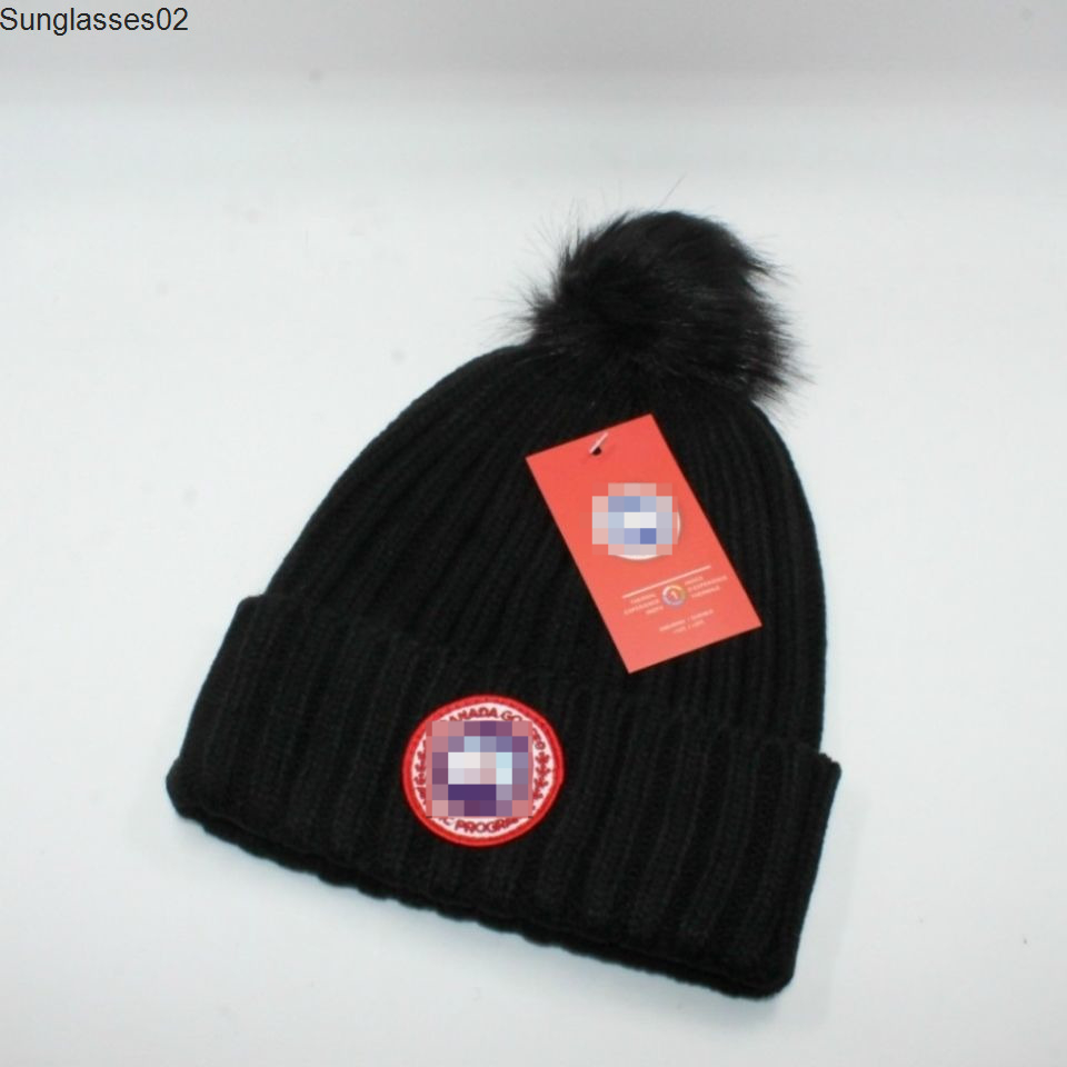 Foreign goose trade wool knitted hat warm wool hats for men and women in winter Canada, Red
Foreign goose trade wool knitted hat warm wool hats for men and women in winter Canada, Red