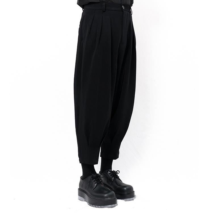 Men's Pants Casual Black Simple Irregular Tailoring Hougong Tapered High Waist Loose
Men's Pants Casual Black Simple Irregular Tailoring Hougong Tapered High Waist Loose