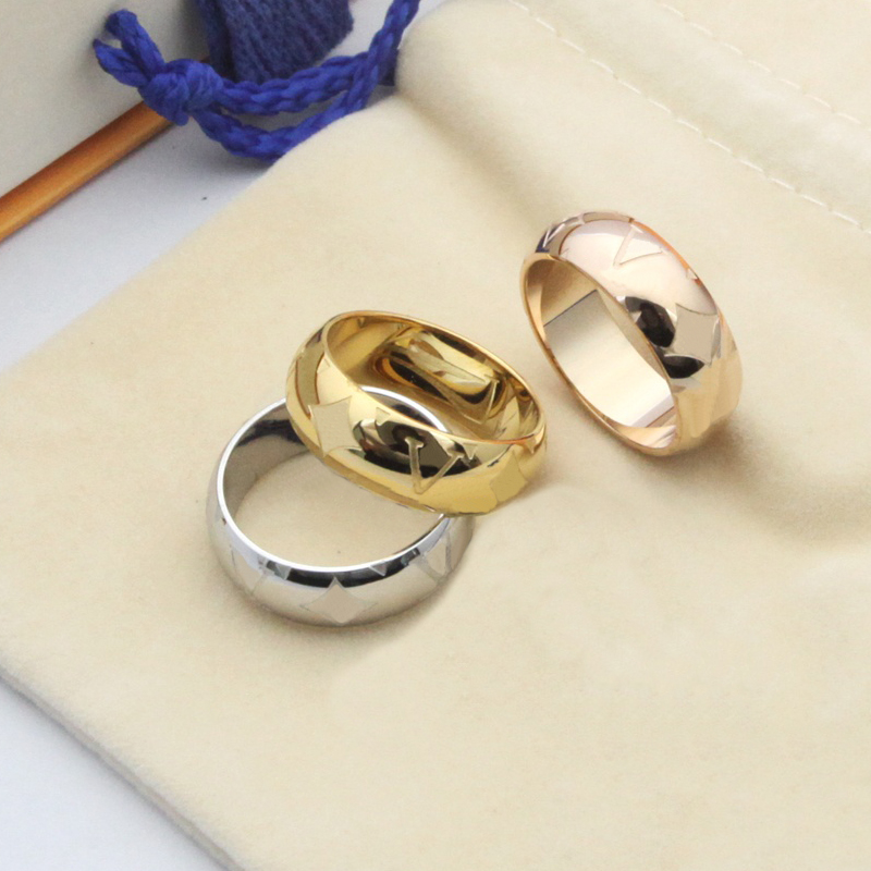 Love Rings Titanium Steel Gold Rose Silver Men Women Luxury Ring Designer Jewelry Never Fade Not Allergic Lady Gift 6-10
Love Rings Titanium Steel Gold Rose Silver Men Women Luxury Ring Designer Jewelry Never Fade Not Allergic Lady Gift 6-10