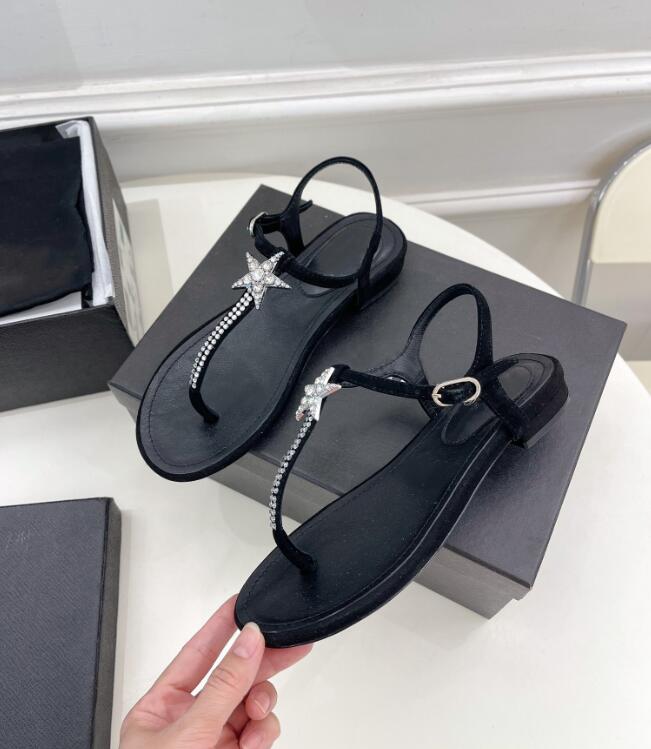 Latest Ladies Sandals Low Heel With Drill With Pentagram Decoration Lightweight Comfortable Beach Size 35-42