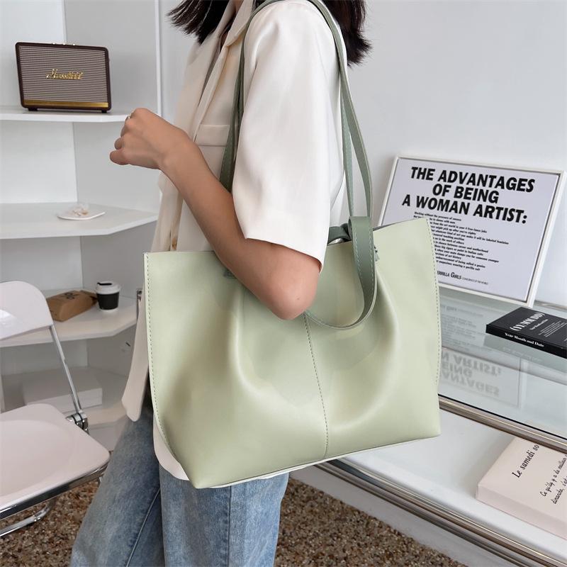 Evening Bags Luxury 2022 Large Capacity Bag Single Shoulder Female Advanced Sense Versatile Small Crowd Big Commuter ToteEvening, Black
Evening Bags Luxury 2022 Large Capacity Bag Single Shoulder Female Advanced Sense Versatile Small Crowd Big Commuter ToteEvening, Black