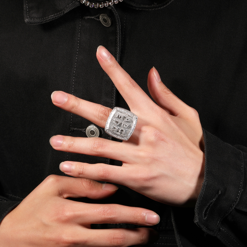 UWIN Custom Letters Ring Full Iced Out Cubic Zirconia Personalized Name Party Rings Men And Women Fashion Hiphop Jewelry 220817